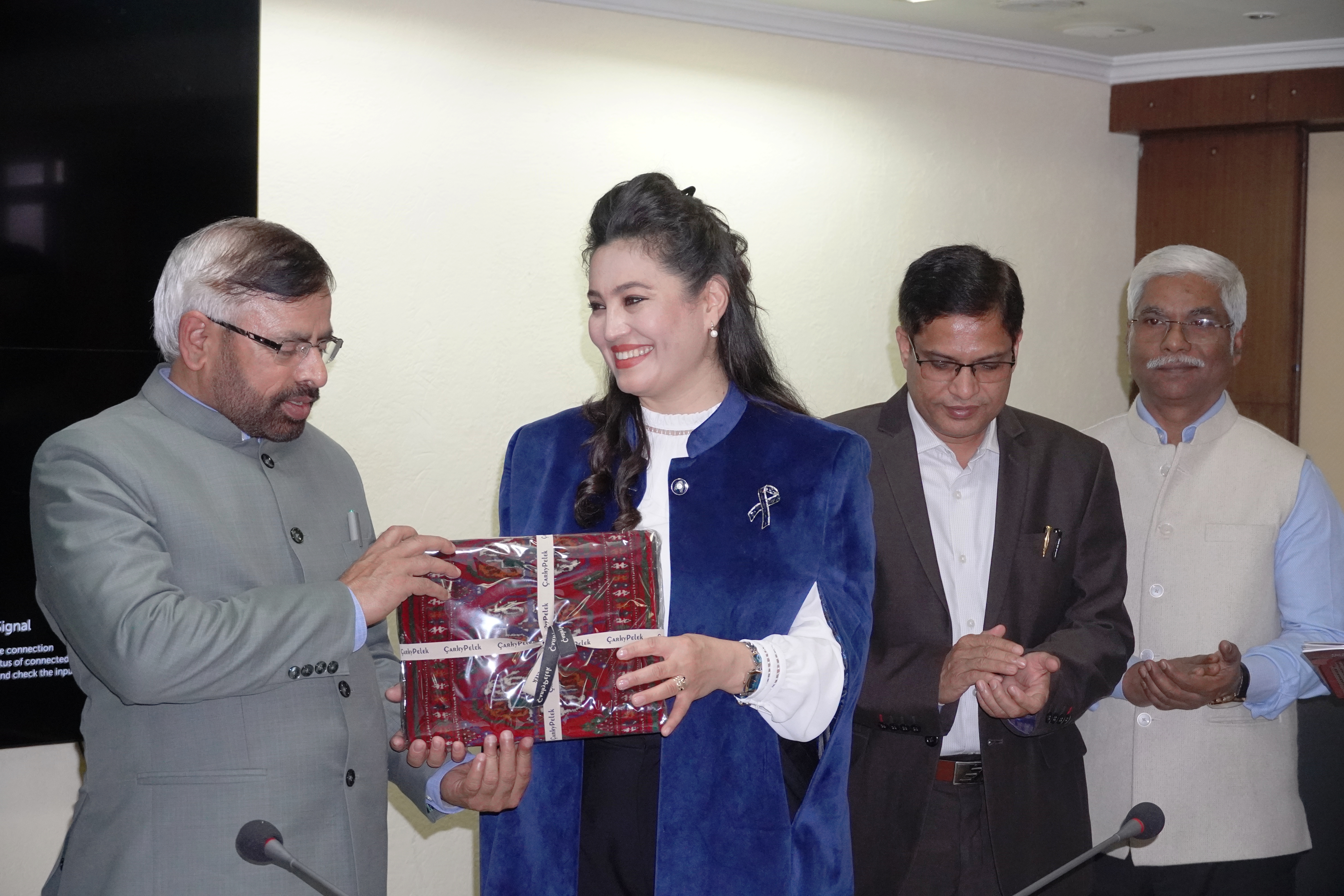 Foreign Students' Advisor